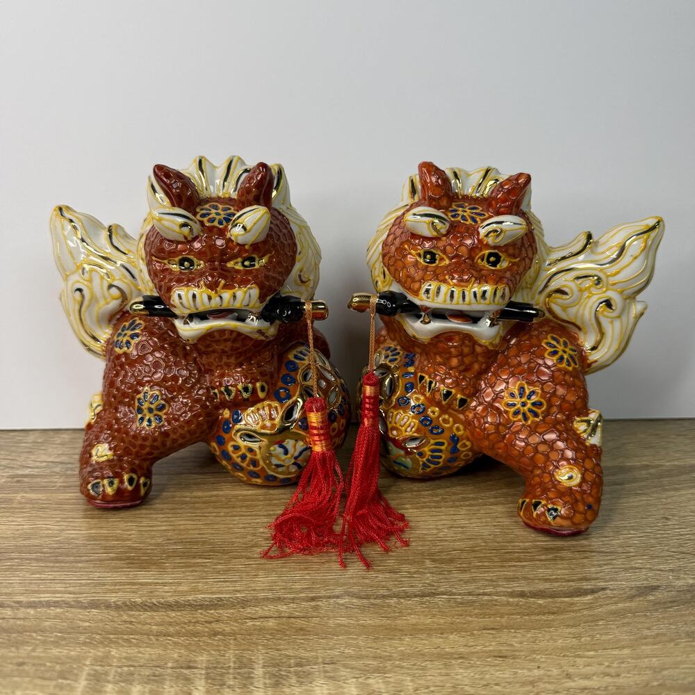 Vintage Shi Shi Dogs Porcelain Foo Figurines Guardian Lion Pair Japanese Kutani